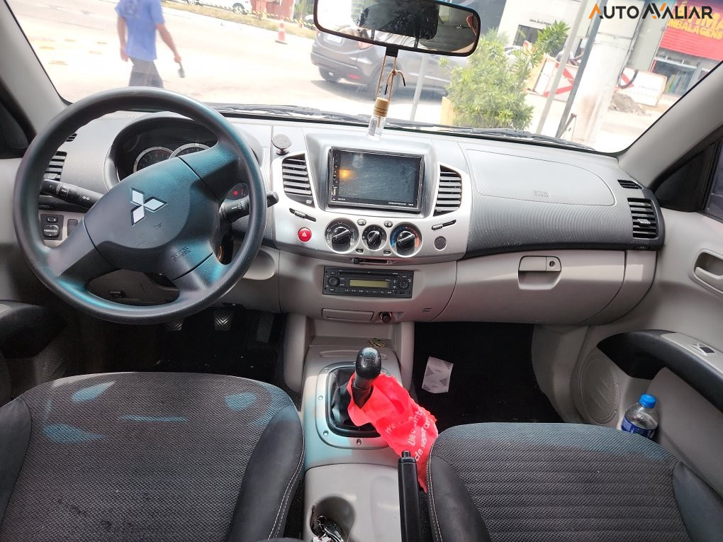 MITSUBISHI L200 HLS 4X2-MT 2.4 16V(FLEX)