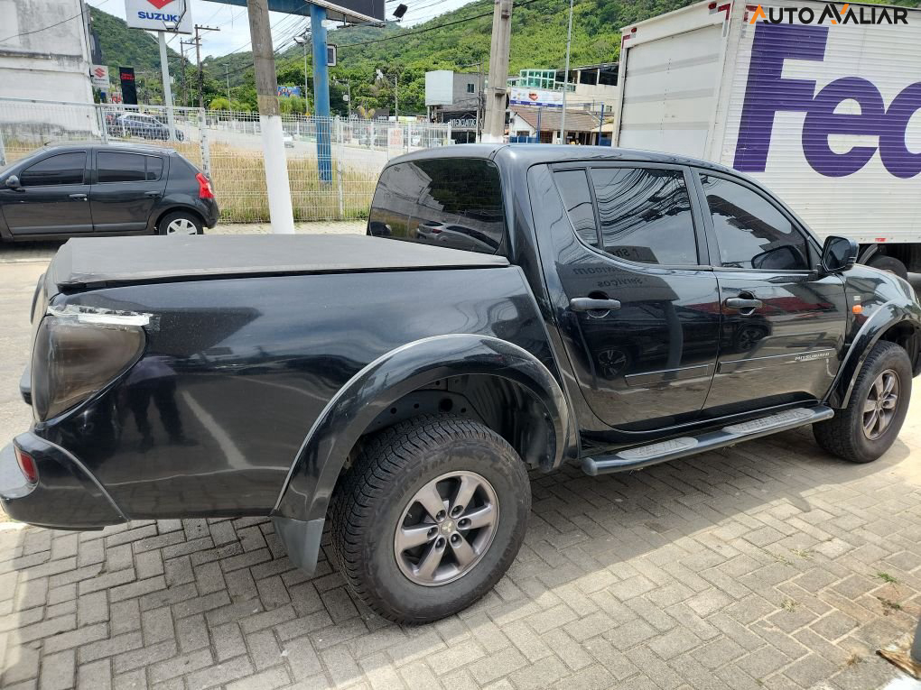 MITSUBISHI L200 HLS 4X2-MT 2.4 16V(FLEX)