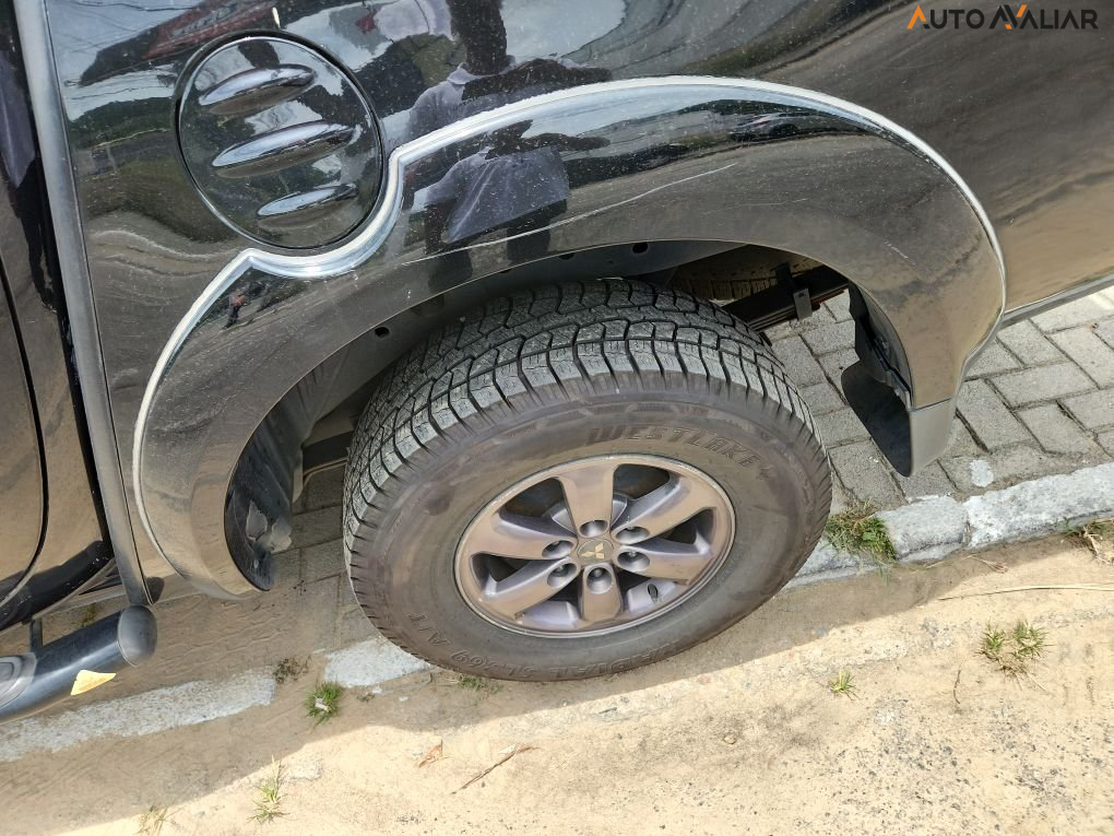 MITSUBISHI L200 HLS 4X2-MT 2.4 16V(FLEX)