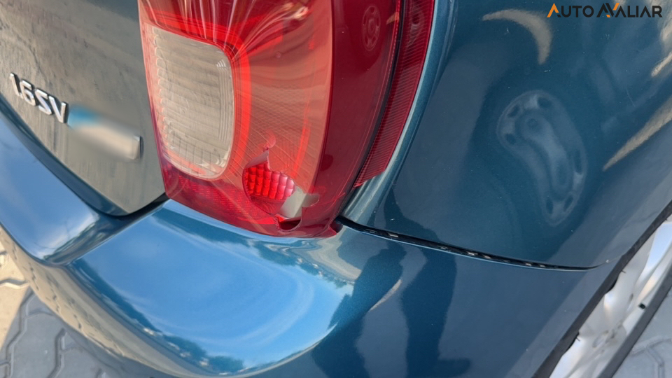 NISSAN MARCH 1.6 SV 16V FLEX 4P XTRONIC