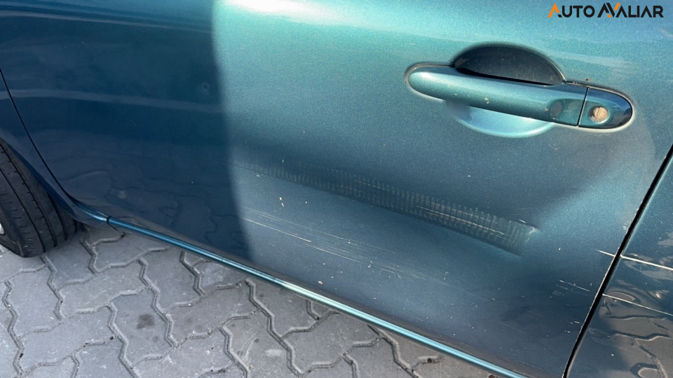 NISSAN MARCH 1.6 SV 16V FLEX 4P XTRONIC