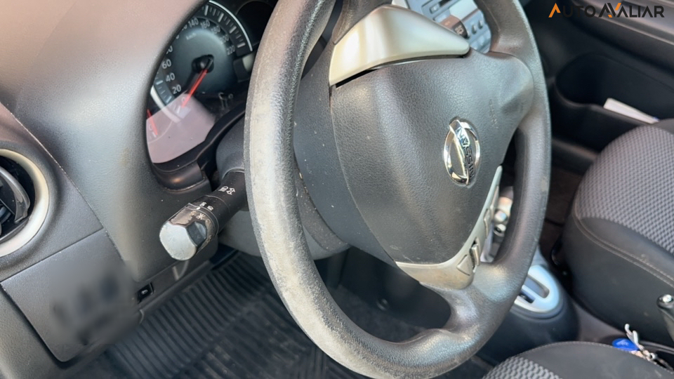 NISSAN MARCH 1.6 SV 16V FLEX 4P XTRONIC