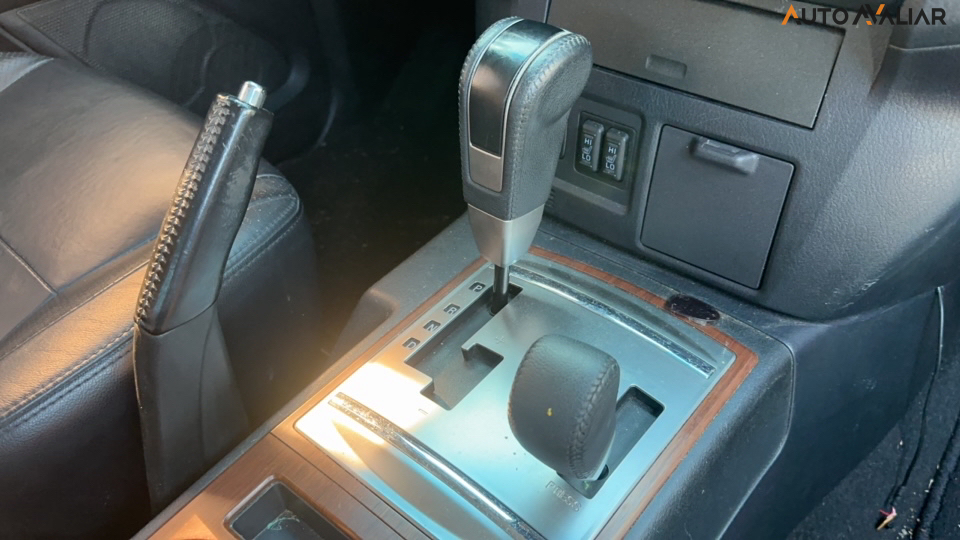 MITSUBISHI PAJERO FULL 3.8 HPE 4X4 V6 24V GASOLINA 2P AUTOMATICO