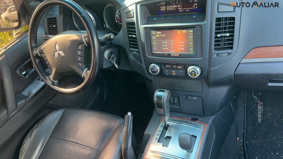 MITSUBISHI PAJERO FULL 3.8 HPE 4X4 V6 24V GASOLINA 2P AUTOMATICO