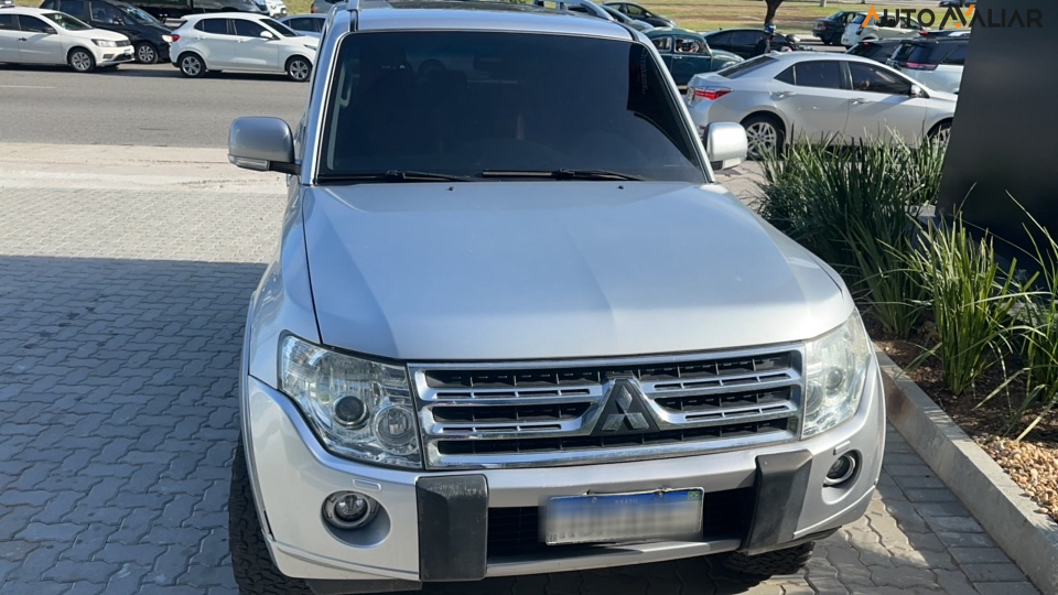 MITSUBISHI PAJERO FULL 3.8 HPE 4X4 V6 24V GASOLINA 2P AUTOMATICO