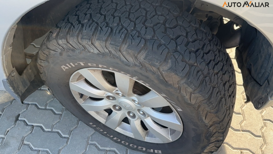 MITSUBISHI PAJERO FULL 3.8 HPE 4X4 V6 24V GASOLINA 2P AUTOMATICO