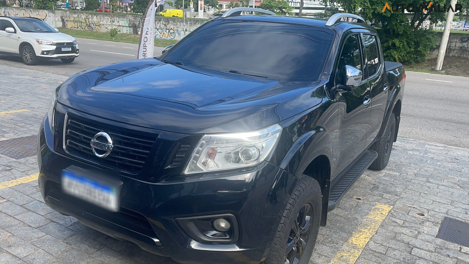 NISSAN FRONTIER 2.3 16V TURBO DIESEL LE CD 4X4 AUTOMATICO