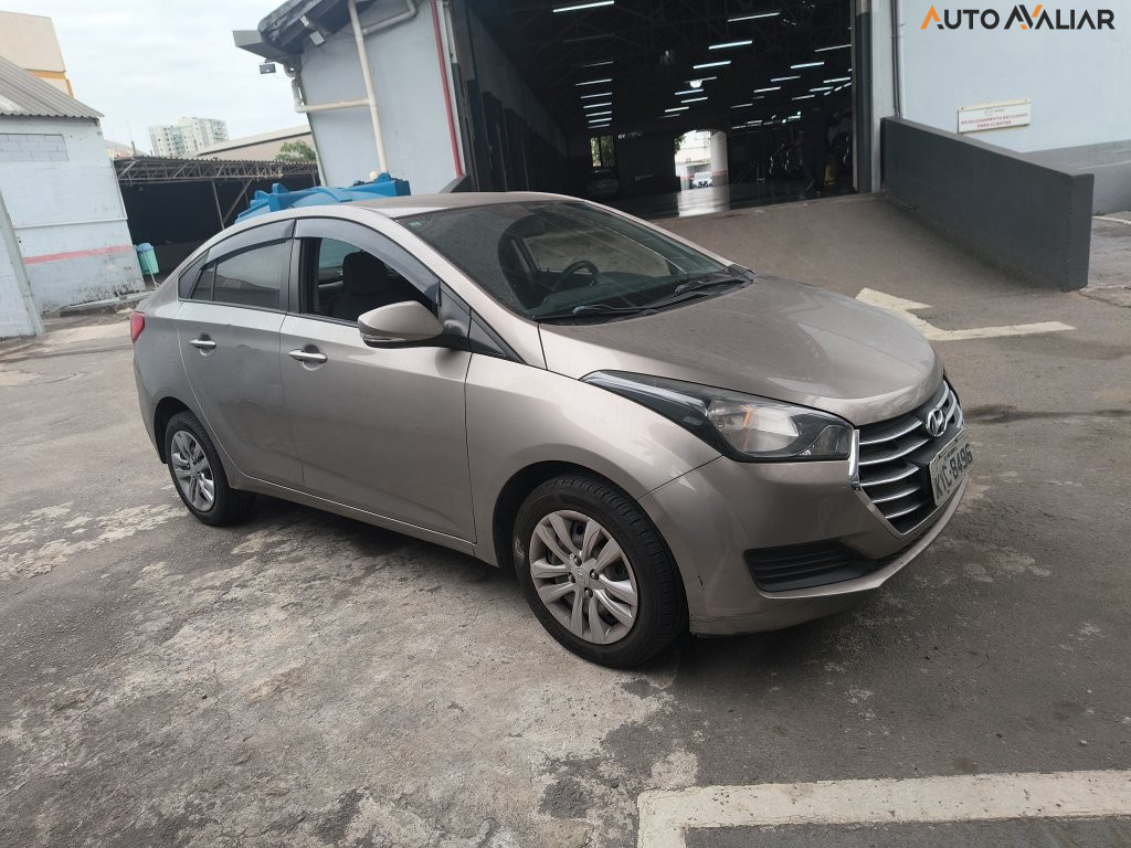 HYUNDAI HB20S 1.6 COMFORT PLUS 16V FLEX 4P MANUAL