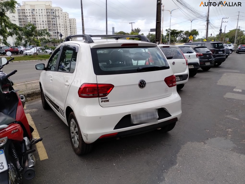 VOLKSWAGEN FOX 1.0 MPI TRENDLINE 12V FLEX 4P MANUAL