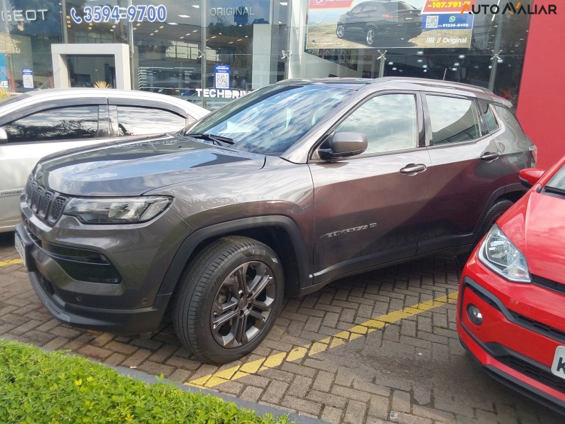 JEEP COMPASS 1.3 T270 TURBO FLEX LONGITUDE AT6