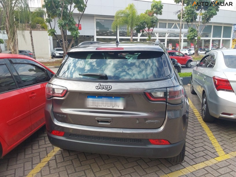 JEEP COMPASS 1.3 T270 TURBO FLEX LONGITUDE AT6