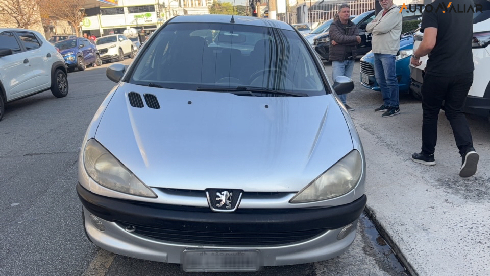 PEUGEOT 206 1.6 PASSION 16V GASOLINA 4P MANUAL