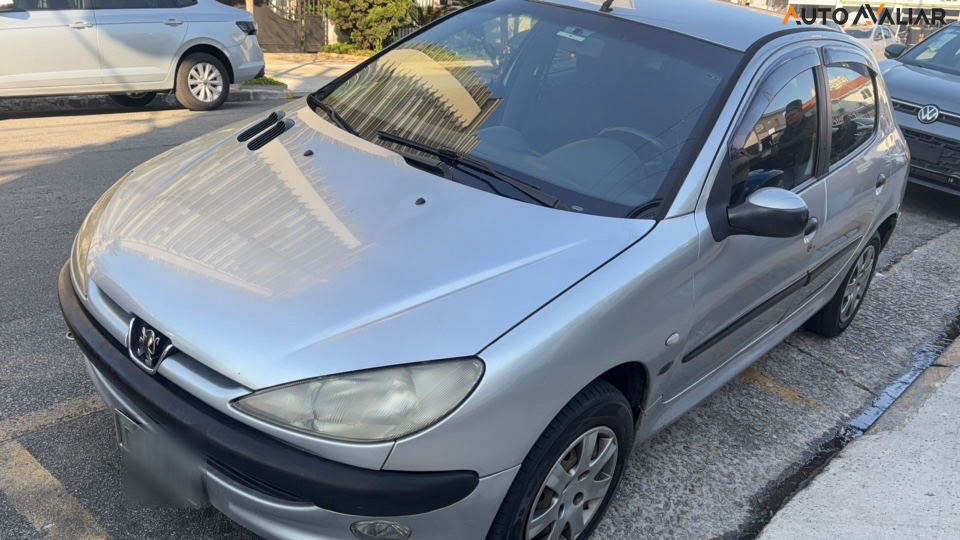 PEUGEOT 206 1.6 PASSION 16V GASOLINA 4P MANUAL