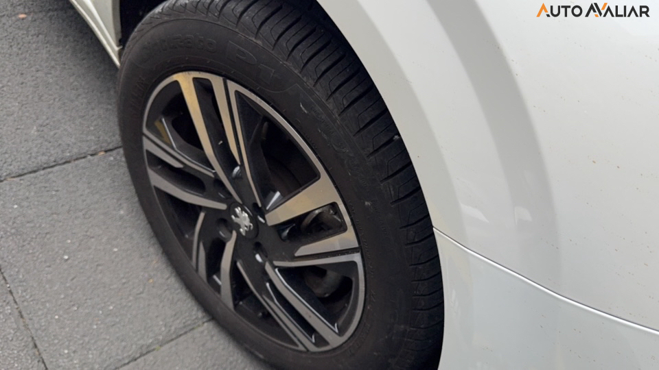 PEUGEOT 208 1.0 TURBO 200 FLEX GRIFFE CVT