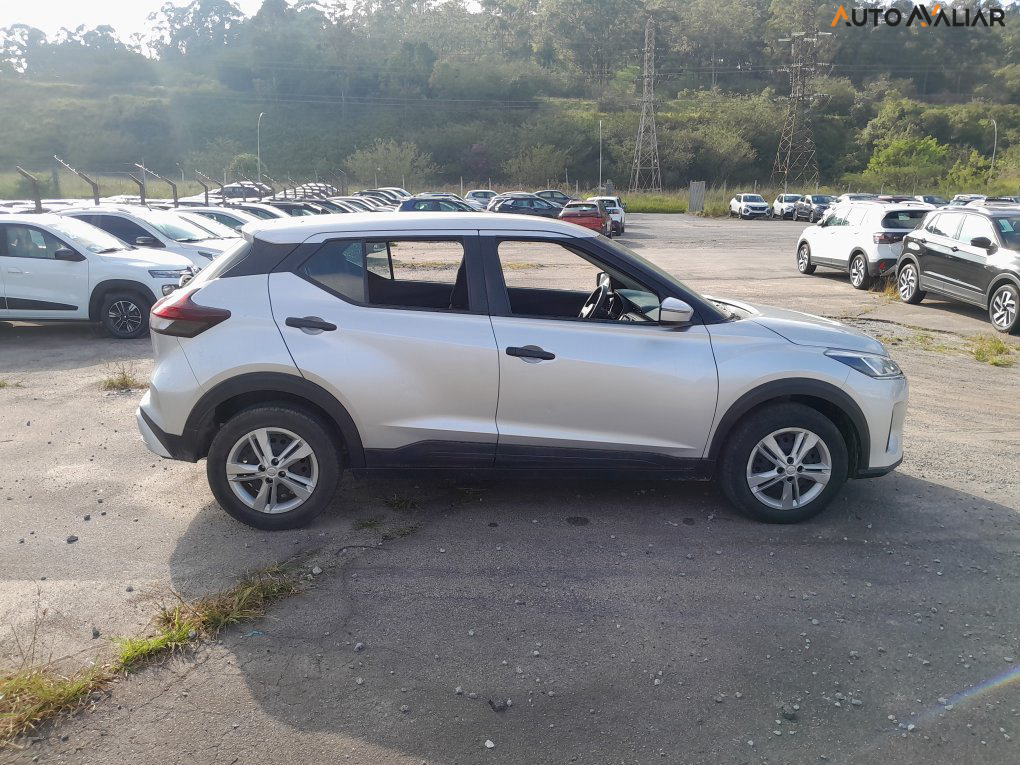 NISSAN KICKS 1.6 16V FLEXSTART ACTIVE XTRONIC