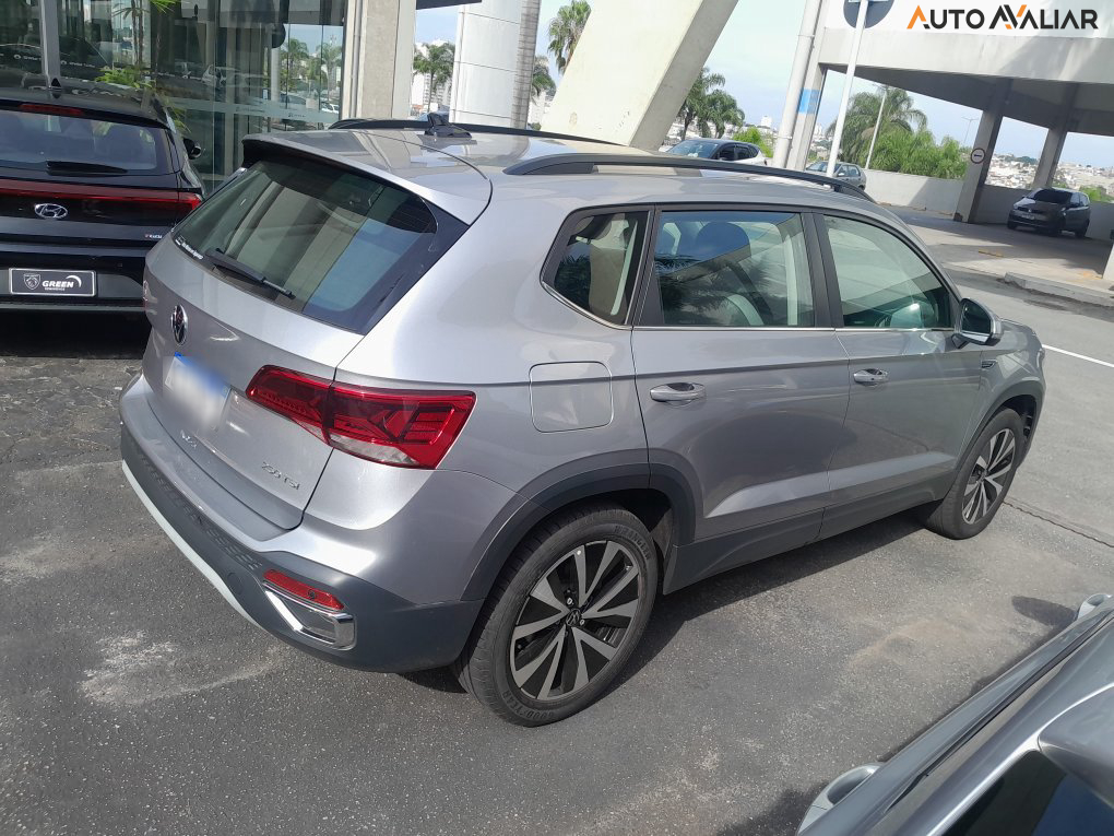 VOLKSWAGEN TAOS 1.4 250 TSI TOTAL FLEX COMFORTLINE AUTOMÁTICO