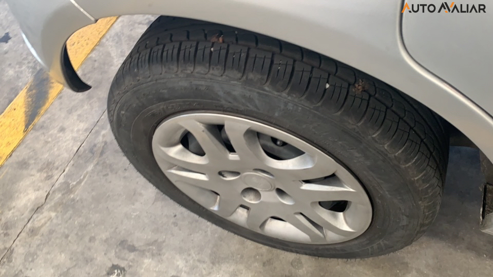 FORD FIESTA 1.0 ROCAM HATCH 8V FLEX 4P MANUAL