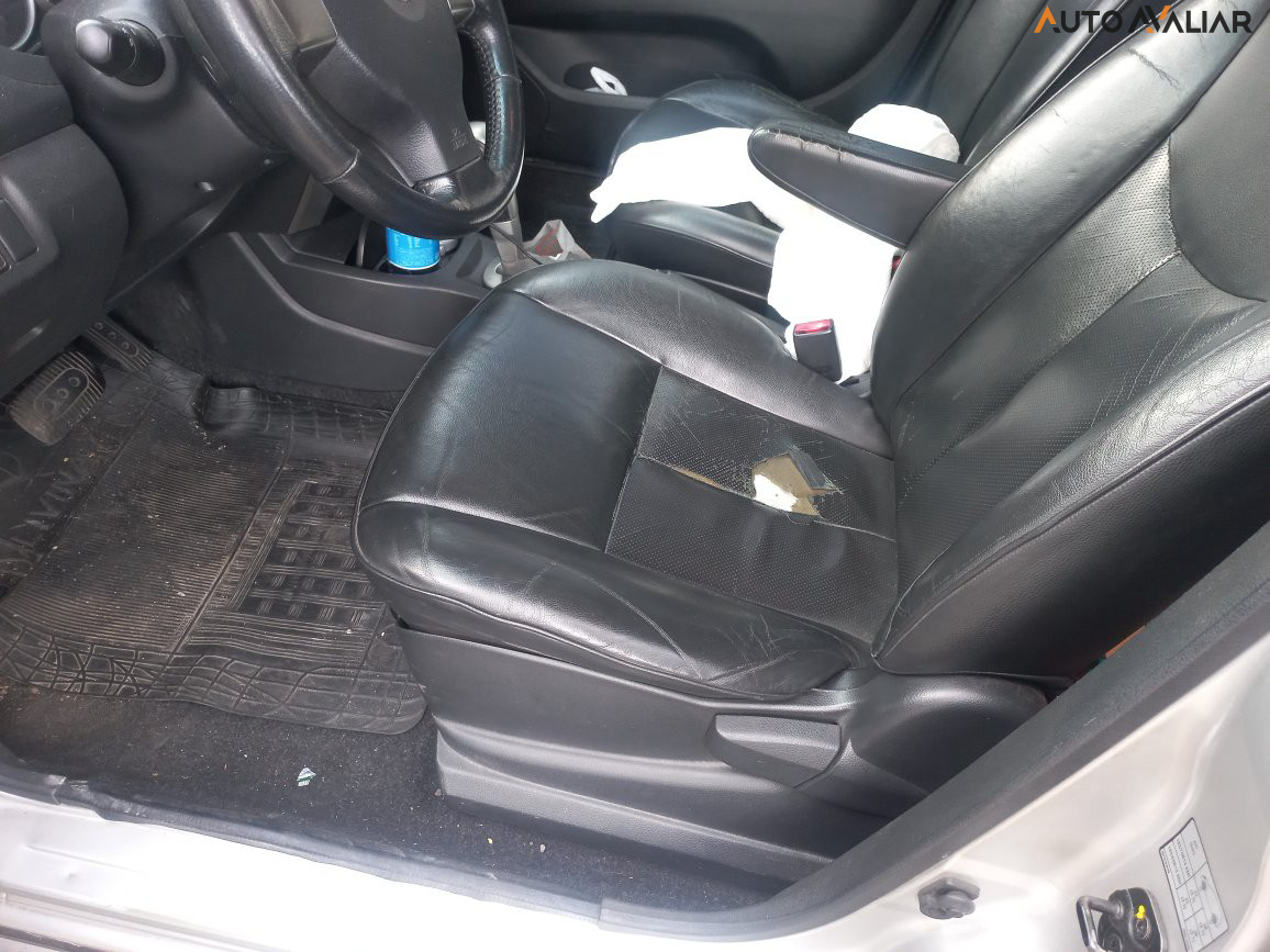NISSAN LIVINA 1.8 SL X-GEAR 16V FLEX 4P AUTOMATICO