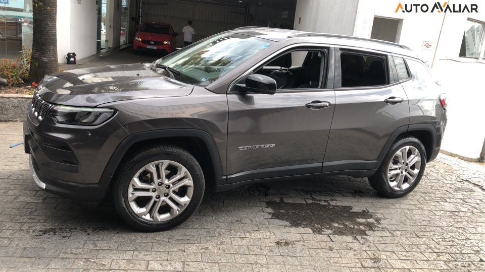 JEEP COMPASS 1.3 T270 TURBO FLEX LONGITUDE AT6