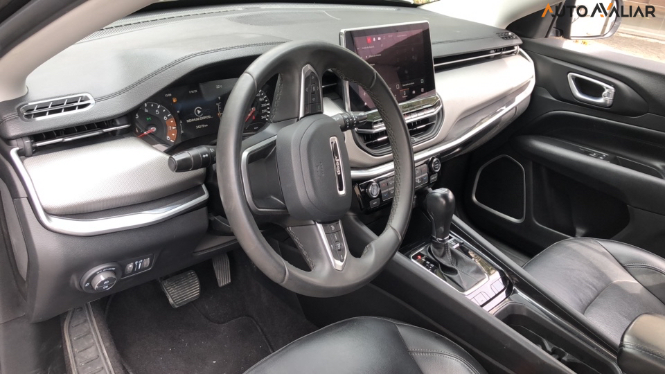 JEEP COMPASS 1.3 T270 TURBO FLEX LONGITUDE AT6