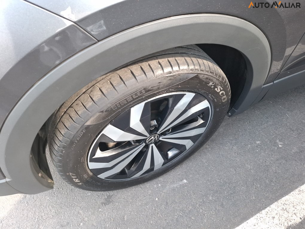 VOLKSWAGEN T-CROSS 1.0 200 TSI TOTAL FLEX COMFORTLINE AUTOMÁTICO