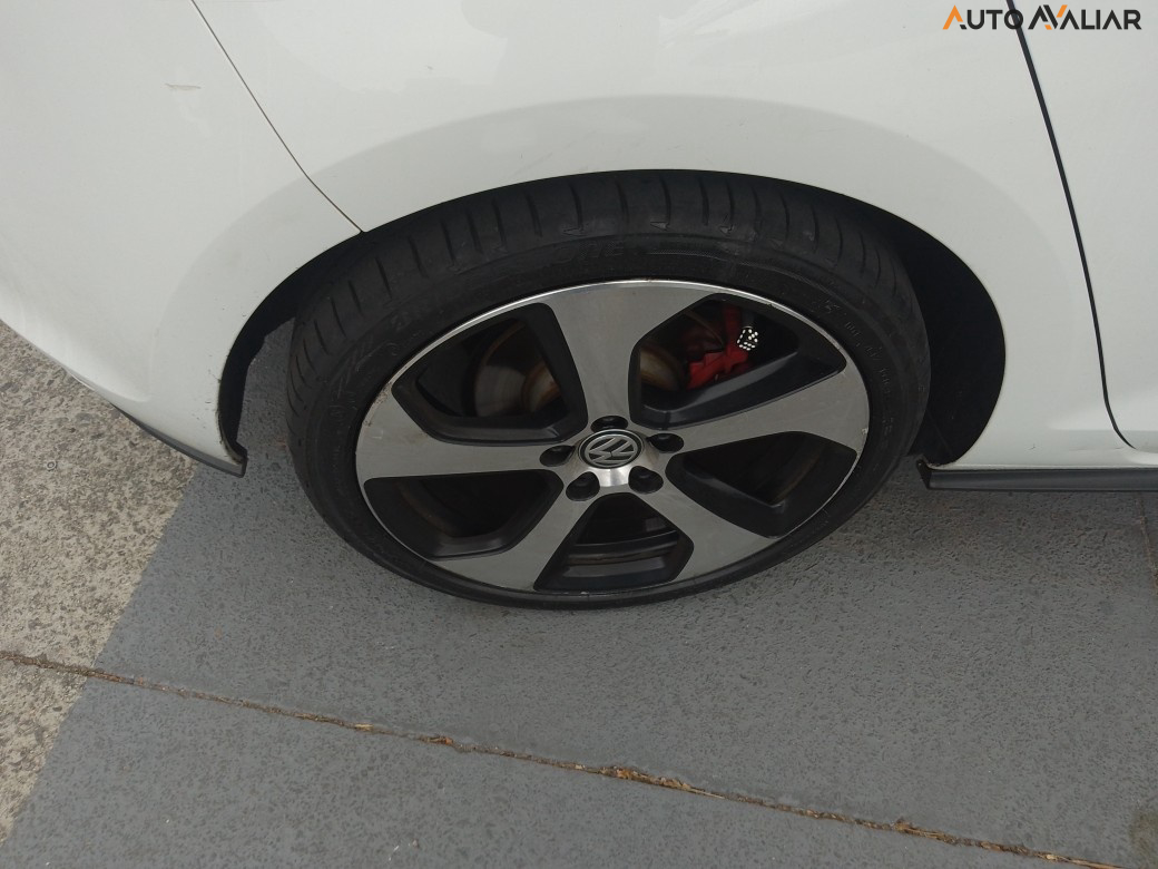VOLKSWAGEN GOLF 2.0 TSI GTI 16V TURBO GASOLINA 4P AUTOMATICO