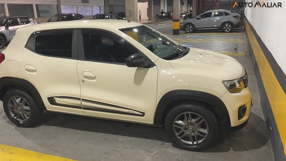 RENAULT KWID 1.0 12V SCE FLEX INTENSE MANUAL