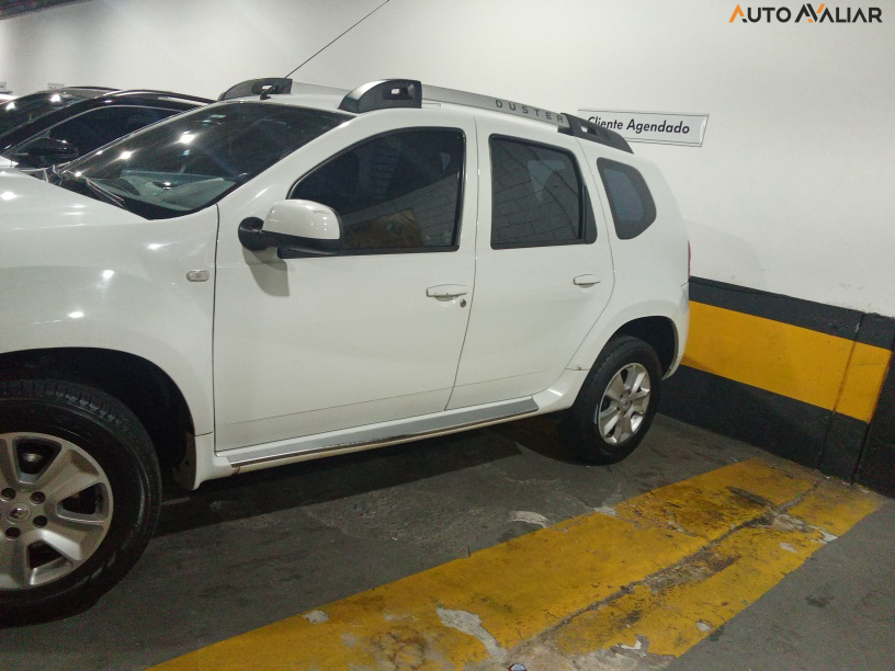 RENAULT DUSTER 2.0 DYNAMIQUE 4X2 16V FLEX 4P AUTOMATICO