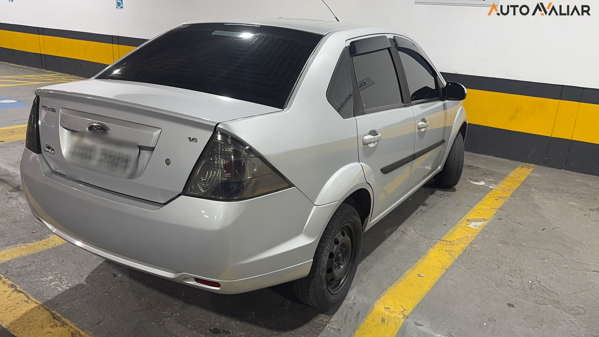 FORD FIESTA 1.6 ROCAM SE SEDAN 8V FLEX 4P MANUAL