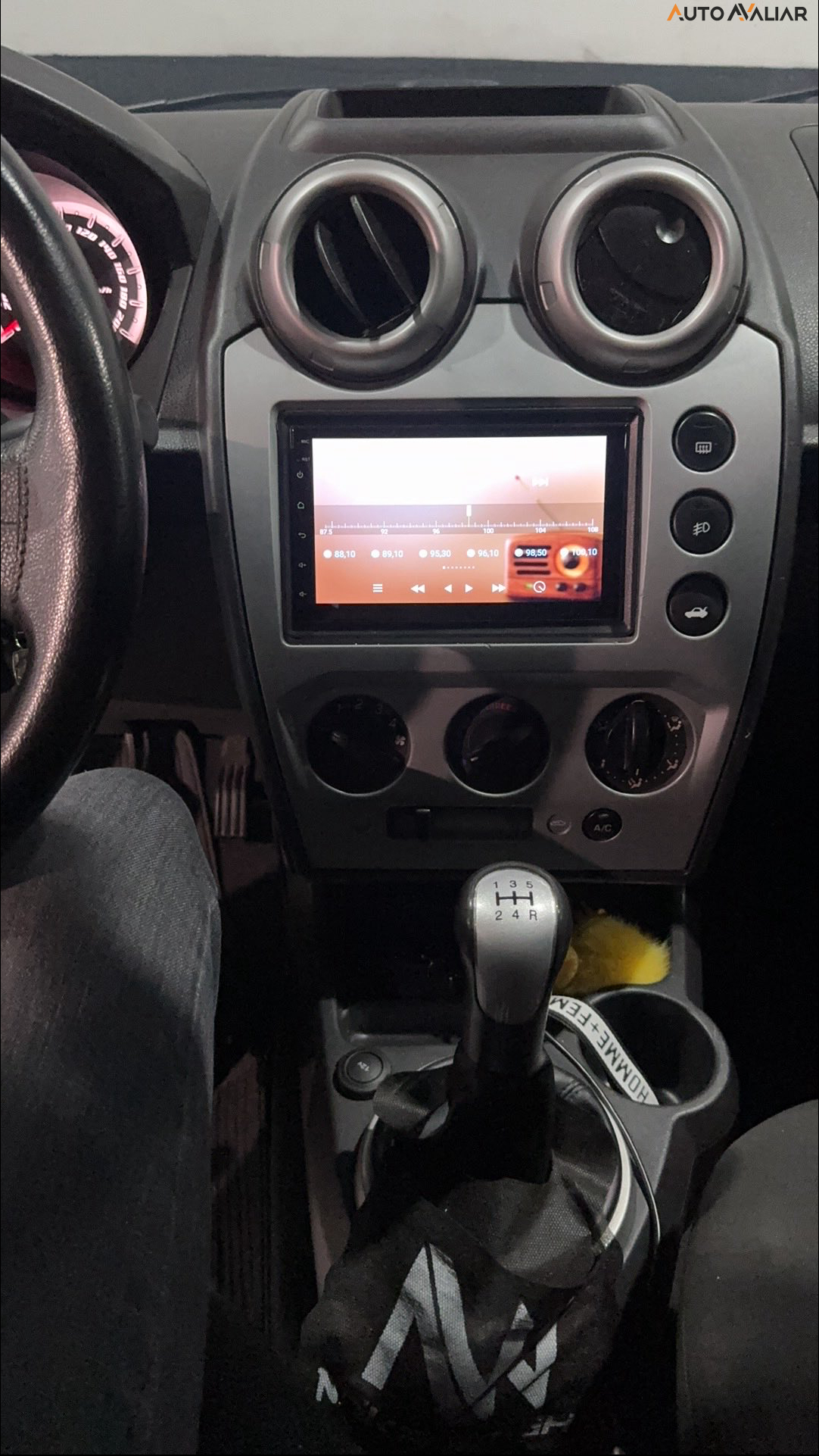 FORD FIESTA 1.6 ROCAM SE SEDAN 8V FLEX 4P MANUAL