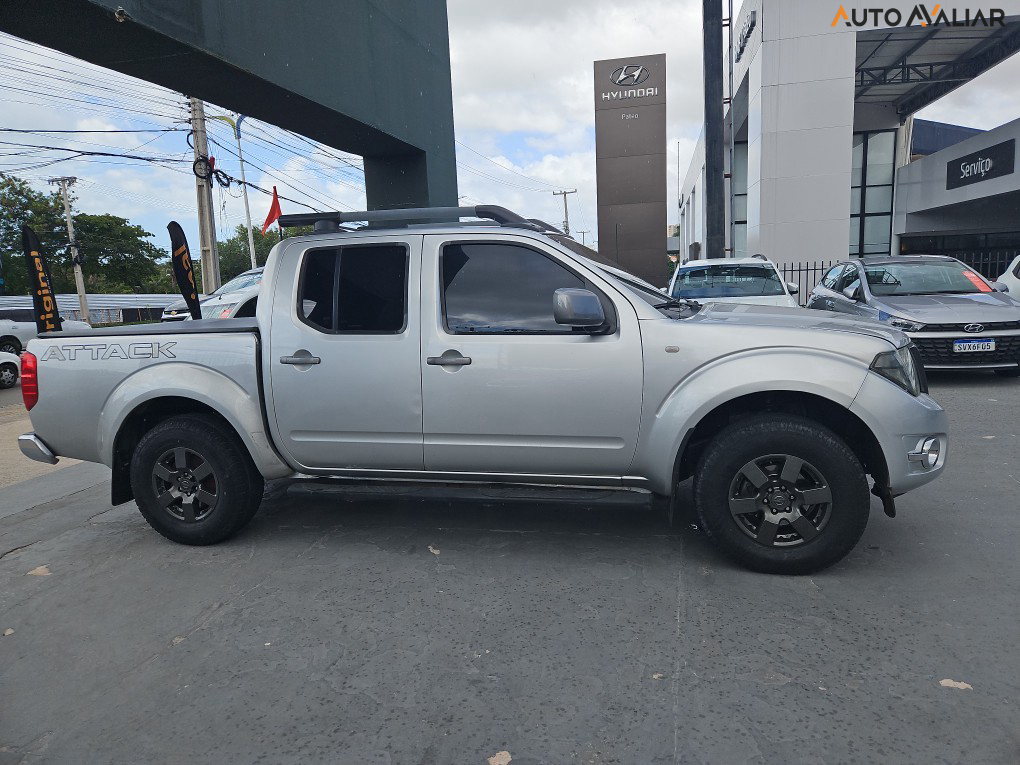 NISSAN FRONTIER 2.5 SV ATTACK 4X4 CD TURBO ELETRONIC DIESEL 4P MANUAL