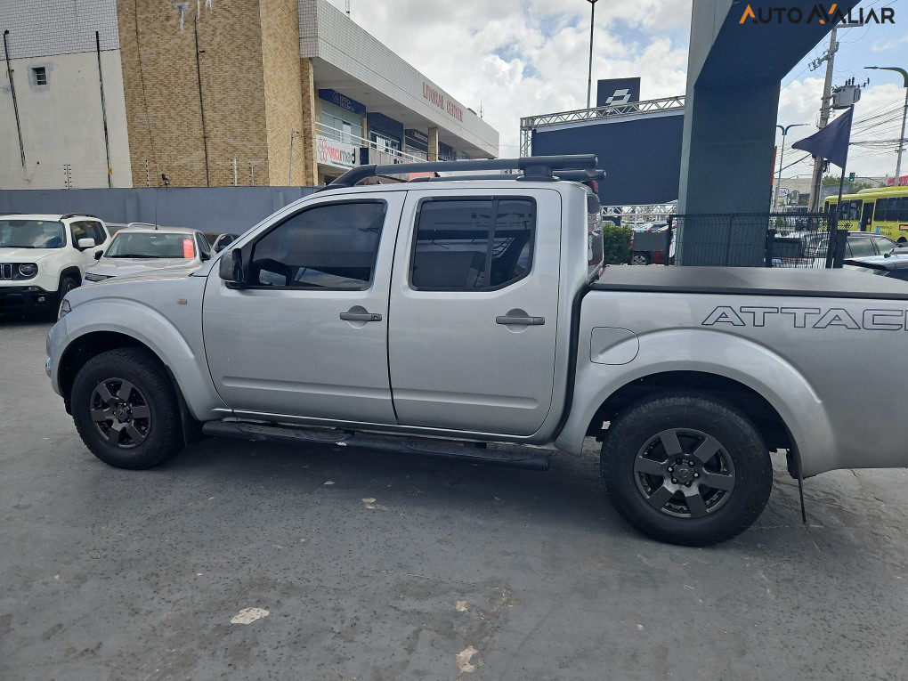NISSAN FRONTIER 2.5 SV ATTACK 4X4 CD TURBO ELETRONIC DIESEL 4P MANUAL