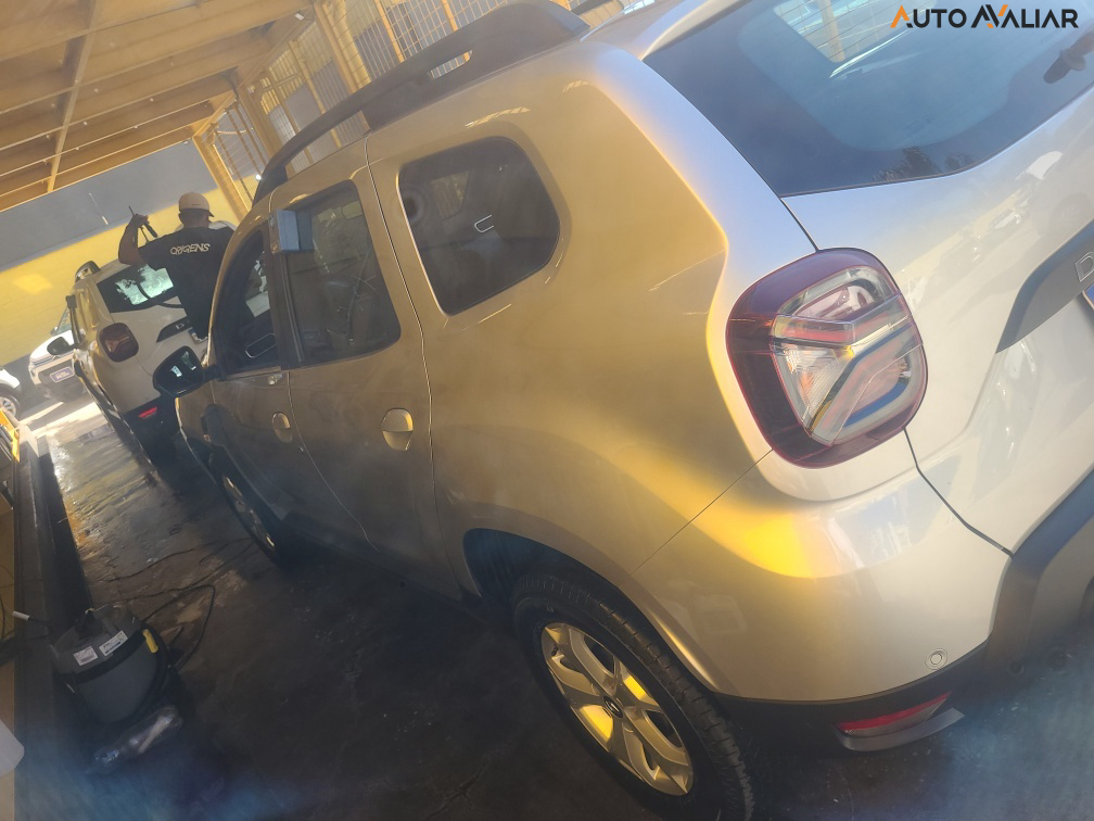 RENAULT DUSTER 1.6 16V SCE FLEX INTENSE X-TRONIC