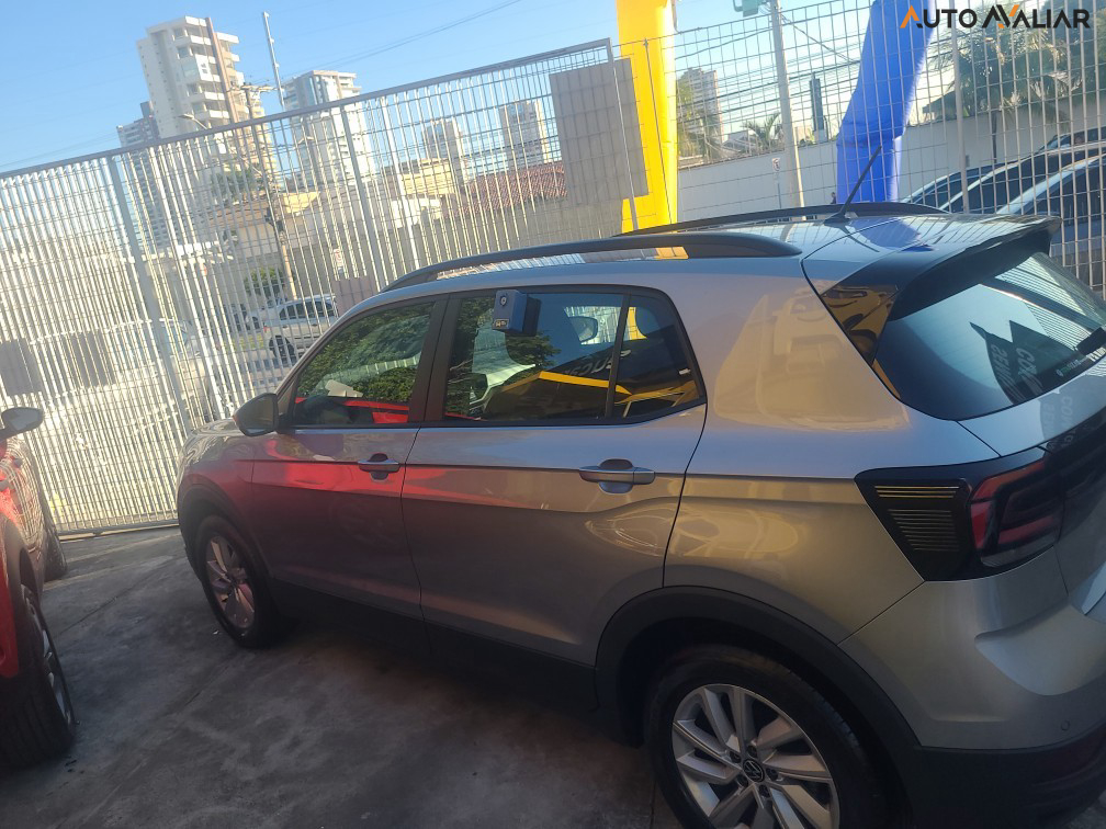 VOLKSWAGEN T-CROSS 1.0 200 TSI TOTAL FLEX AUTOMÁTICO