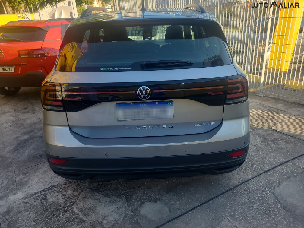 VOLKSWAGEN T-CROSS 1.0 200 TSI TOTAL FLEX AUTOMÁTICO