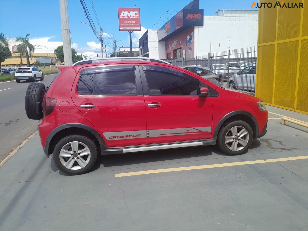 VOLKSWAGEN CROSSFOX 1.6 MI FLEX 8V 4P MANUAL