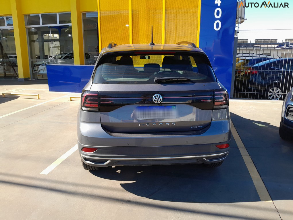 VOLKSWAGEN T-CROSS 1.0 200 TSI TOTAL FLEX COMFORTLINE AUTOMÁTICO