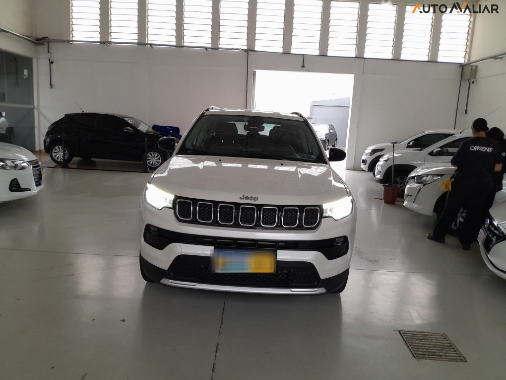 JEEP COMPASS 1.3 T270 TURBO FLEX LONGITUDE AT6