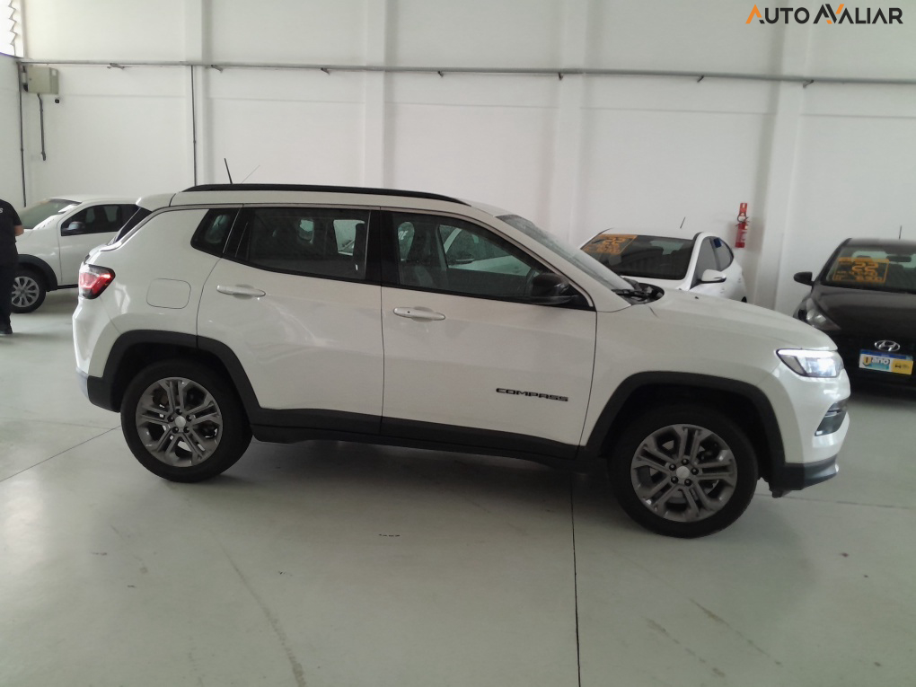 JEEP COMPASS 1.3 T270 TURBO FLEX LONGITUDE AT6