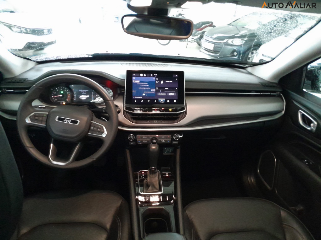 JEEP COMPASS 1.3 T270 TURBO FLEX LONGITUDE AT6