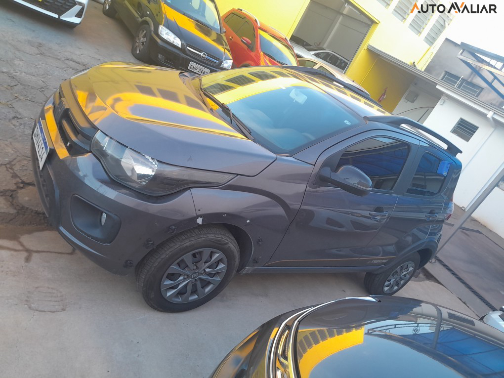 FIAT MOBI 1.0 EVO FLEX TREKKING MANUAL
