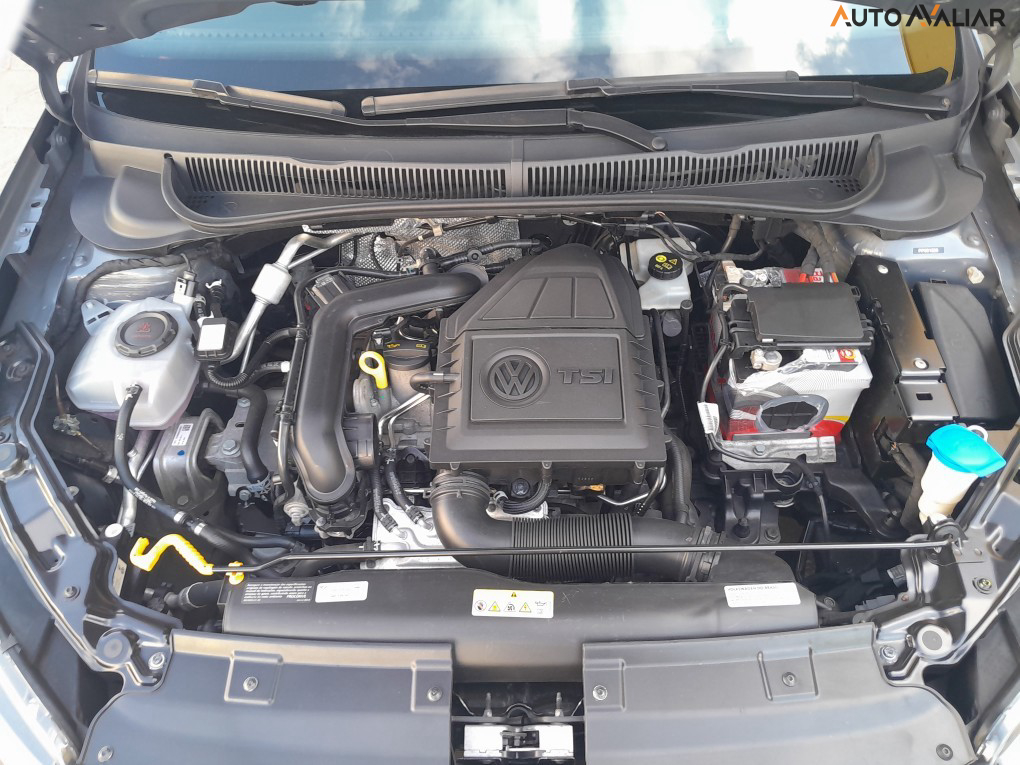 VOLKSWAGEN NIVUS 1.0 200 TSI TOTAL FLEX COMFORTLINE AUTOMÁTICO