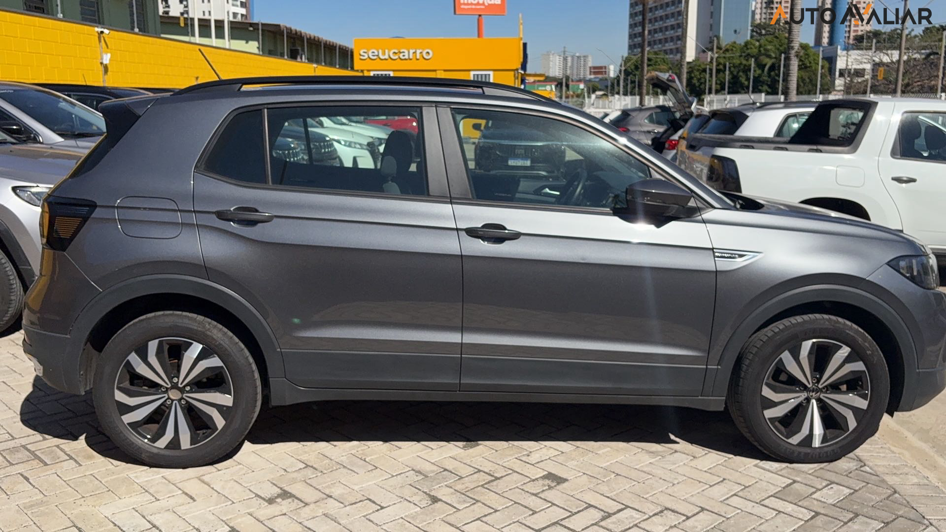 VOLKSWAGEN T-CROSS 1.0 200 TSI TOTAL FLEX COMFORTLINE AUTOMÁTICO