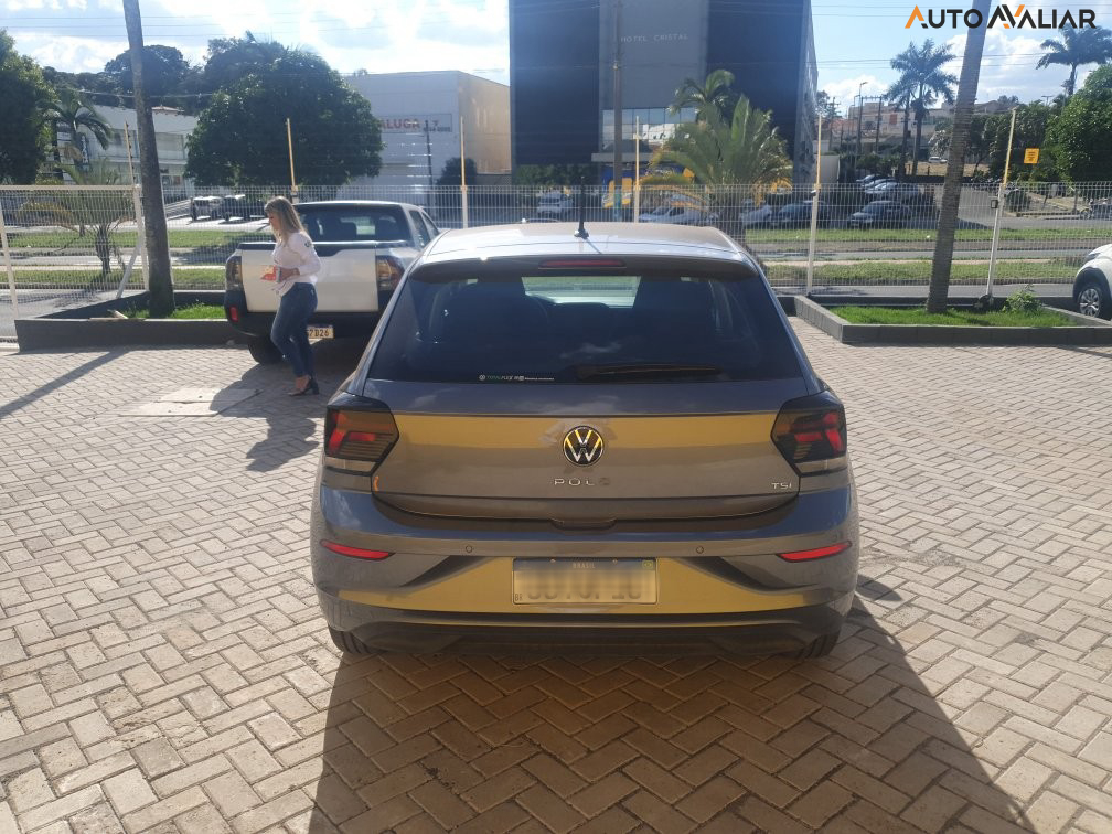 VOLKSWAGEN POLO 1.0 170 TSI COMFORTLINE AUTOMÁTICO