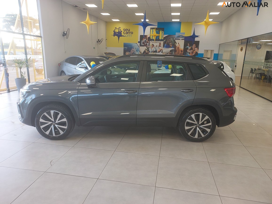 VOLKSWAGEN TAOS 1.4 250 TSI TOTAL FLEX COMFORTLINE AUTOMÁTICO