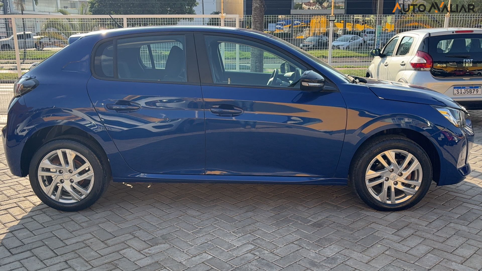 PEUGEOT 208 1.6 16V FLEX ACTIVE AT6