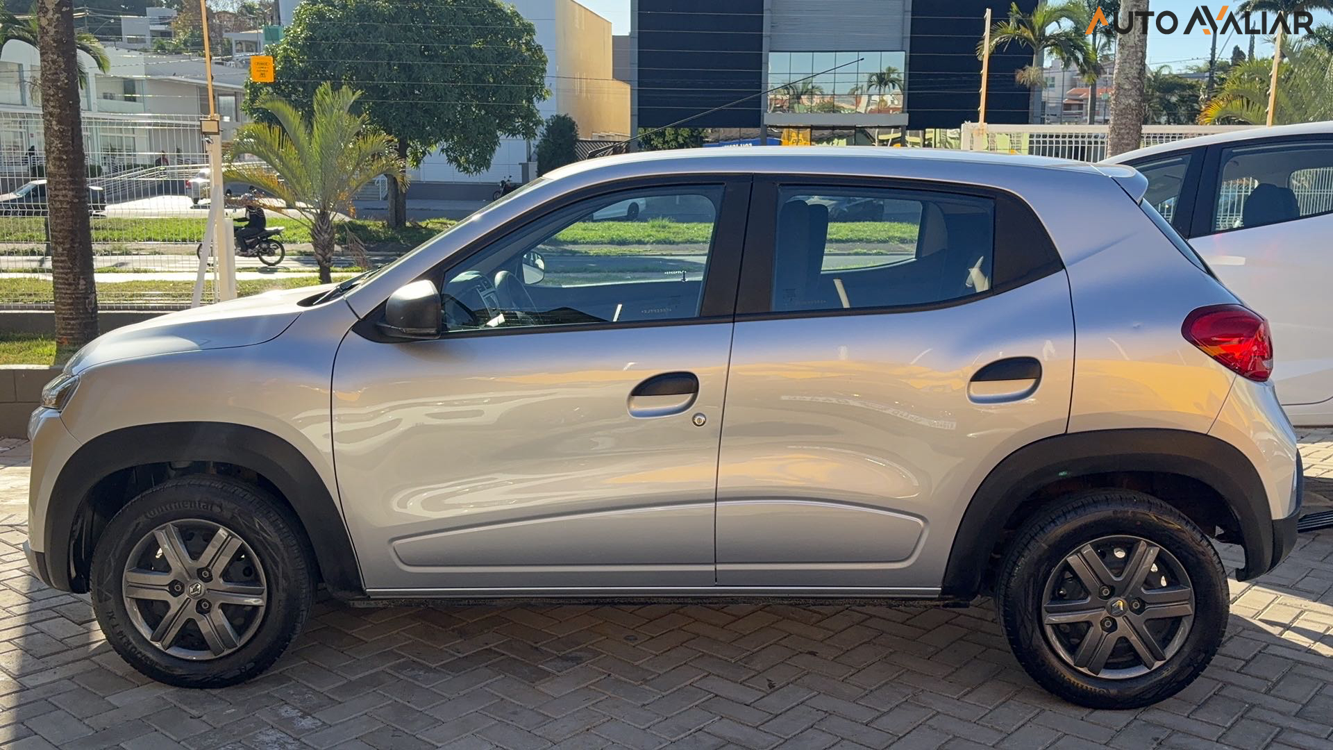 RENAULT KWID 1.0 12V SCE FLEX ZEN MANUAL