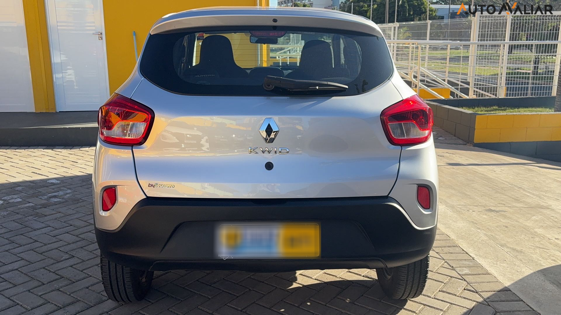 RENAULT KWID 1.0 12V SCE FLEX ZEN MANUAL