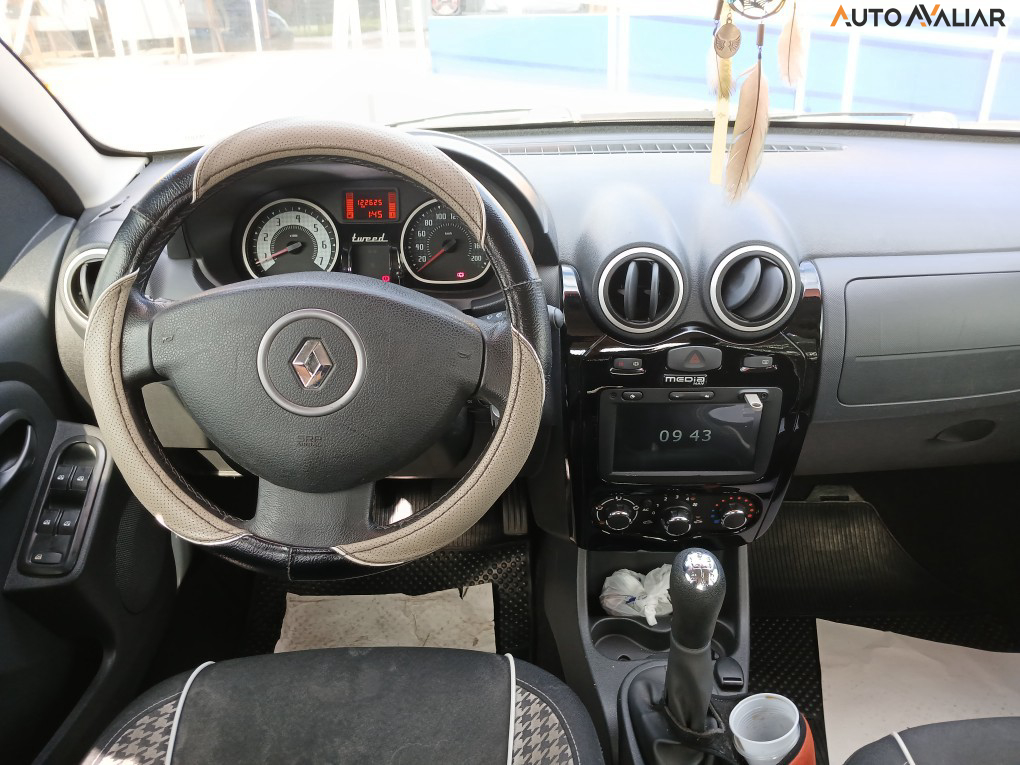 RENAULT SANDERO 1.6 STEPWAY TWEED 8V FLEX 4P MANUAL