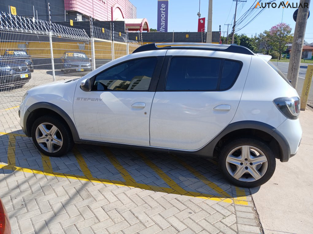 RENAULT SANDERO 1.6 16V SCE FLEX STEPWAY EASY-R
